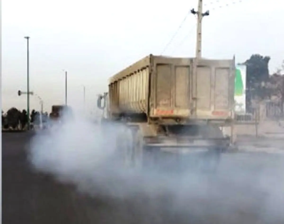 آلودگی هوا و رفت و آمد کامیون معدن داخل منطقه مسکونی