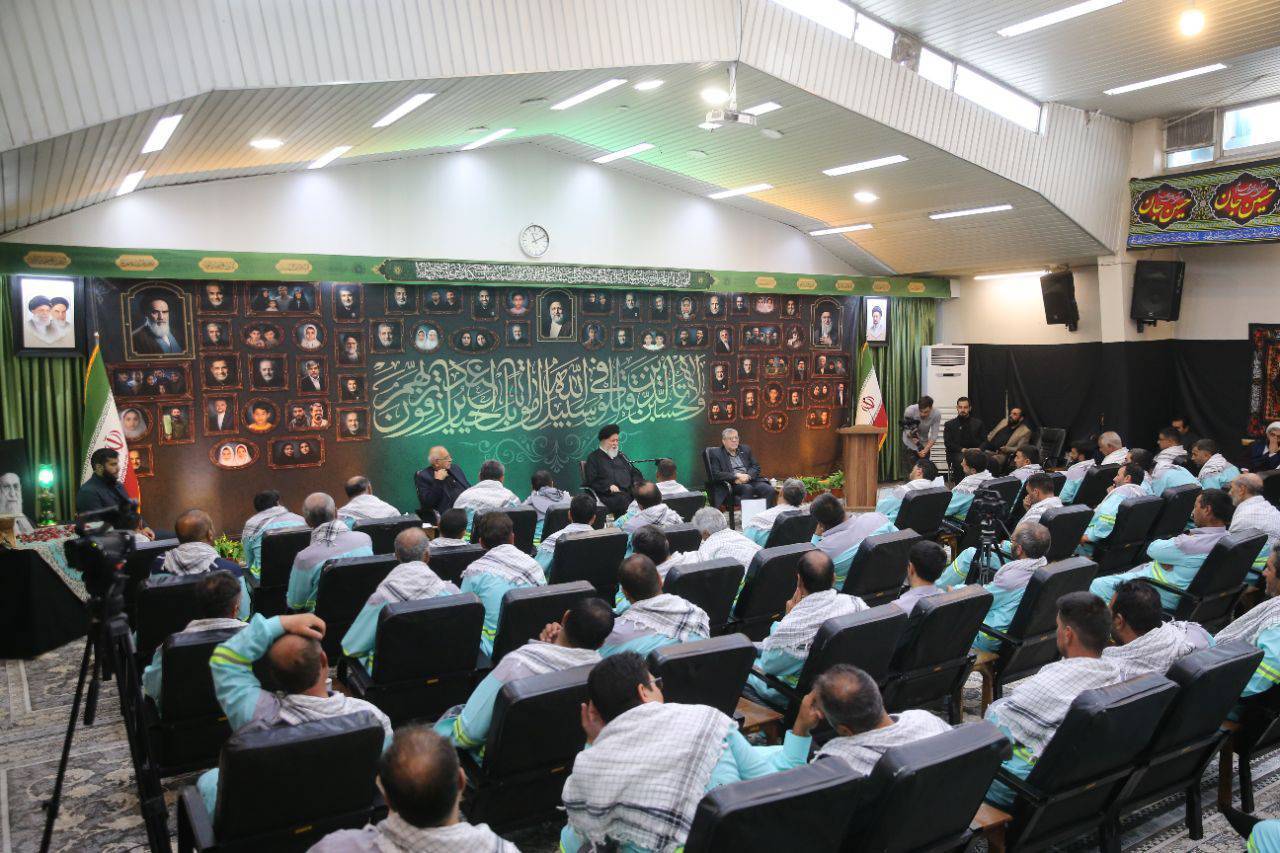 زیارت همراه با خدمت بالاترین درجه معرفت زیارت همراه با خدمت بالاترین درجه معرفت